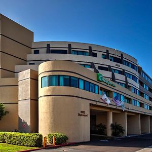 Doubletree By Hilton Fullerton